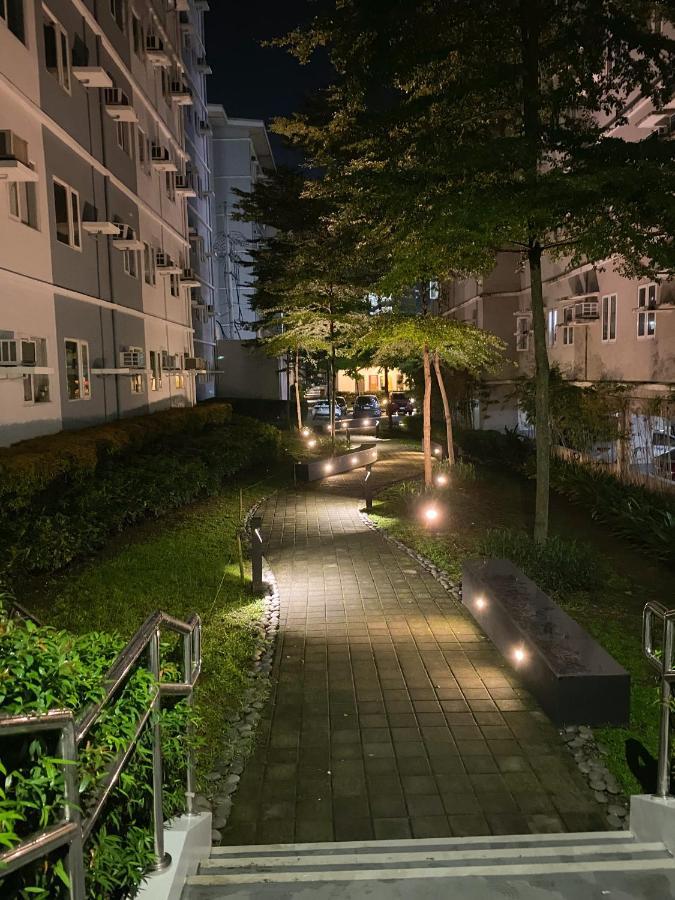 Agape Rentals In Trees Residences Caloocan Kültér fotó